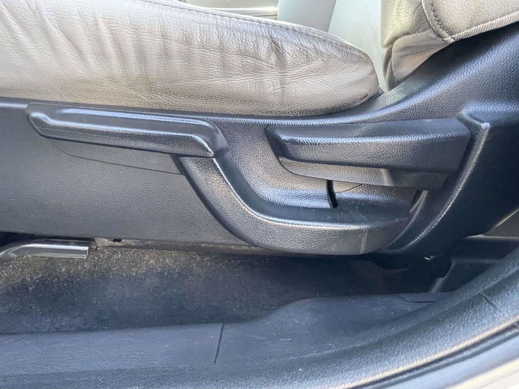 Used 2017 Honda HR-V EX-L image 18