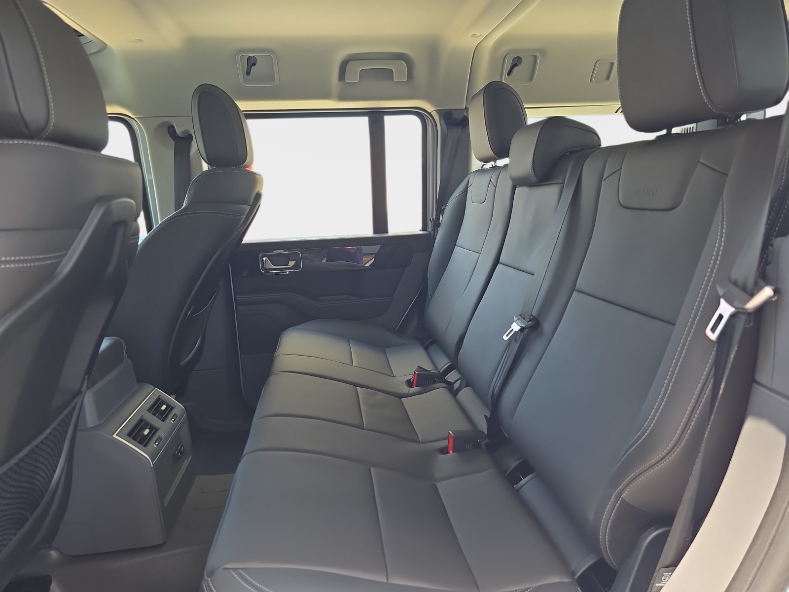 New 2026 INEOS Grenadier Station Wagon AWD/4WD image 14