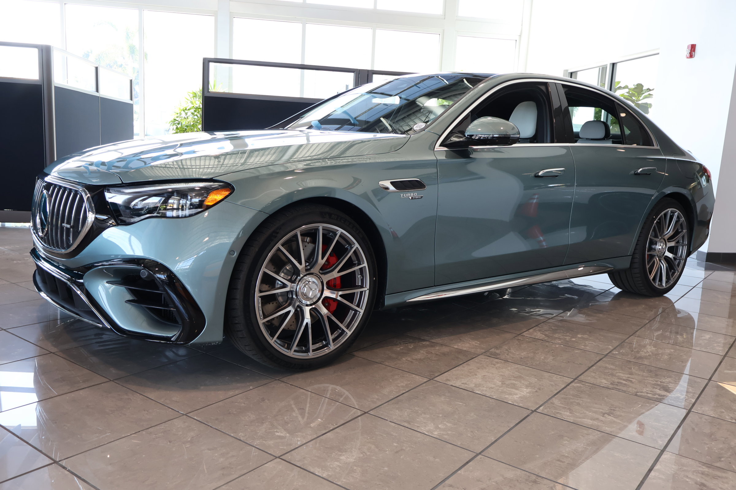 New 2026 Mercedes-Benz E 53 AMG e 4MATIC Sedan image 1
