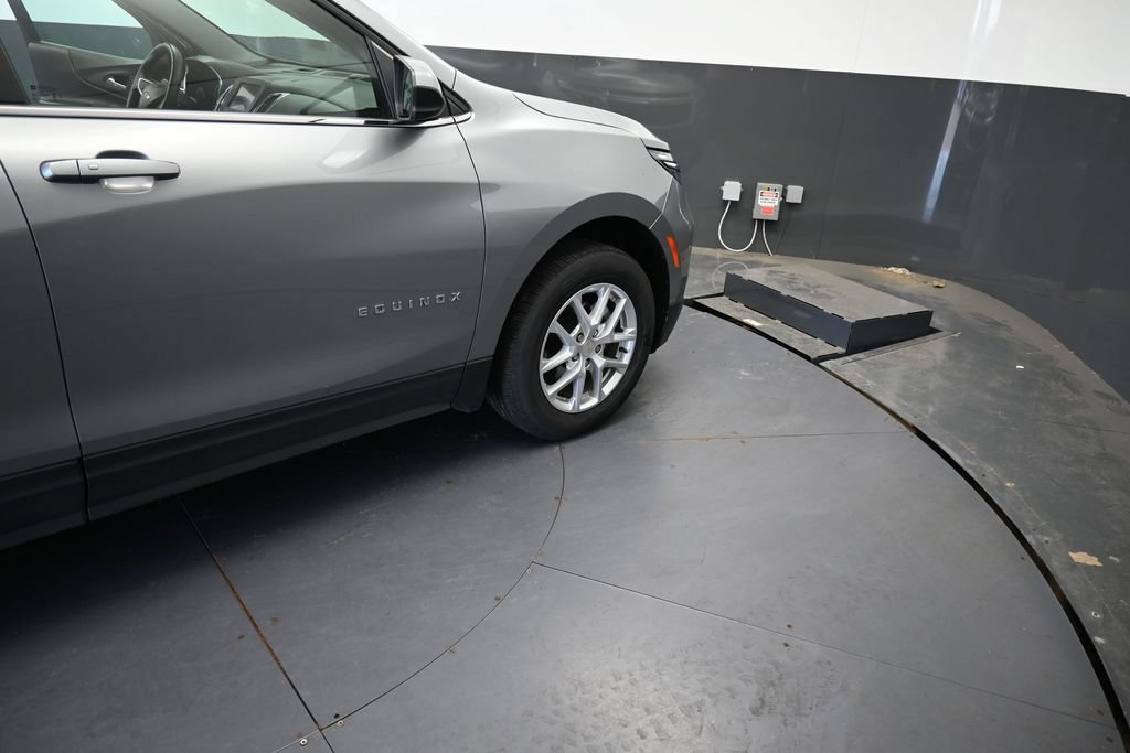 Used 2024 Chevrolet Equinox LT AWD/4WD image 24
