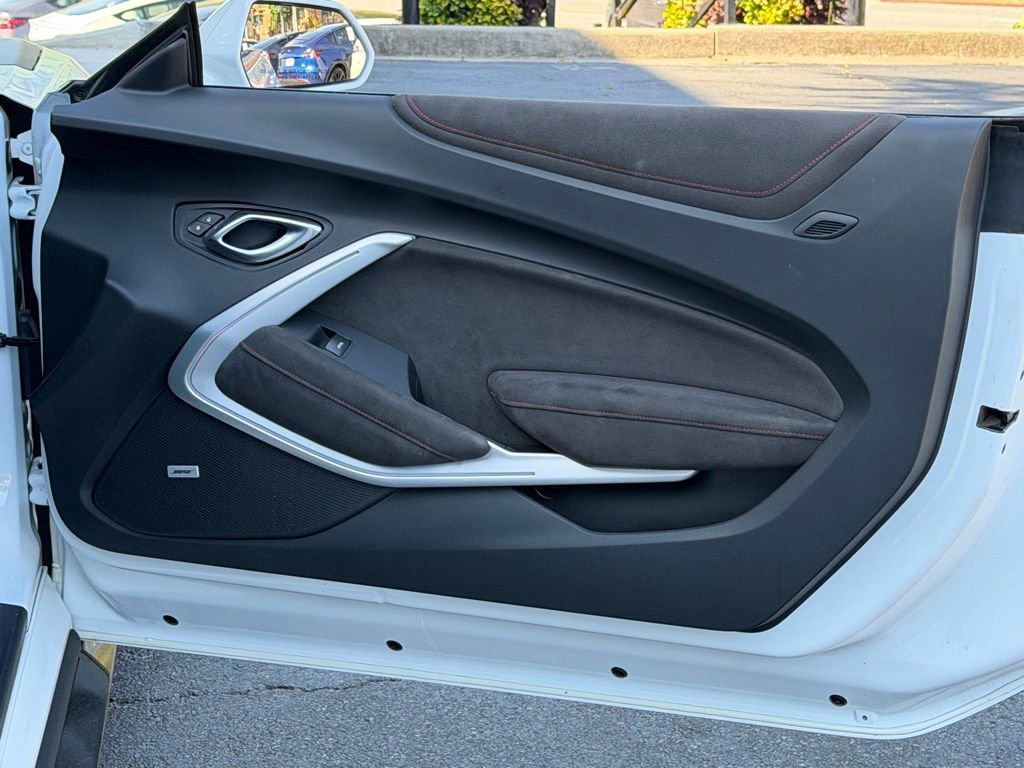 Used 2019 Chevrolet Camaro ZL1 RWD image 32