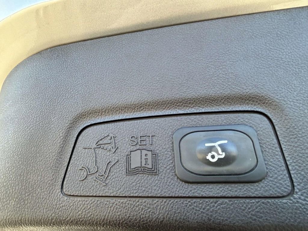 Used 2015 Lincoln MKC Base w/ Equipment Group 102A Reserve image 15