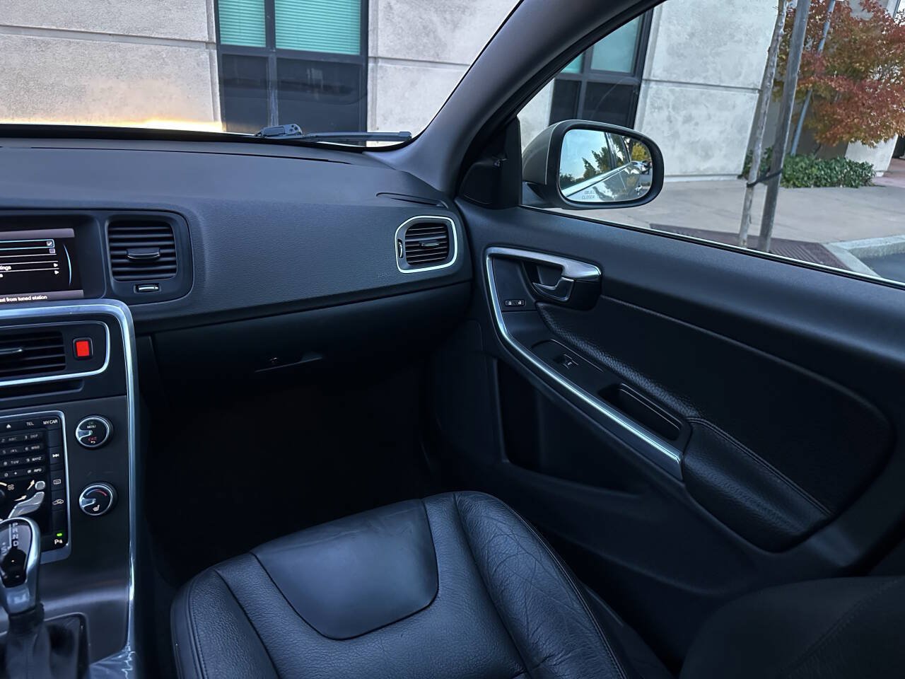 Used 2014 Volvo S60 T5 AWD/4WD image 28