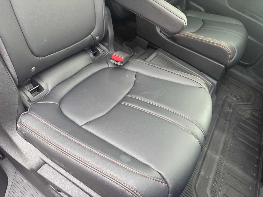 Certified 2025 Honda Pilot TrailSport image 33
