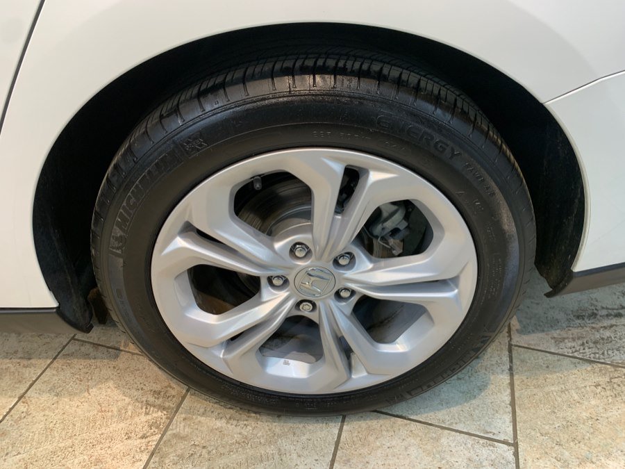 Used 2025 Honda Accord LX image 12