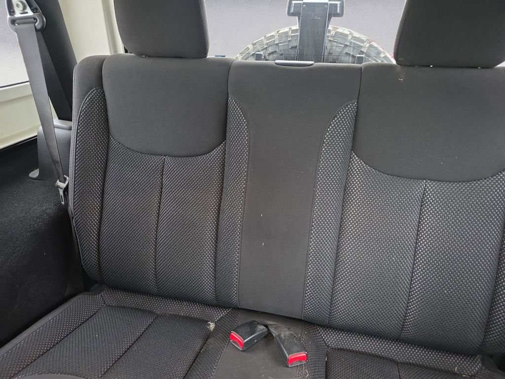 Used 2016 Jeep Wrangler Sport AWD/4WD image 13