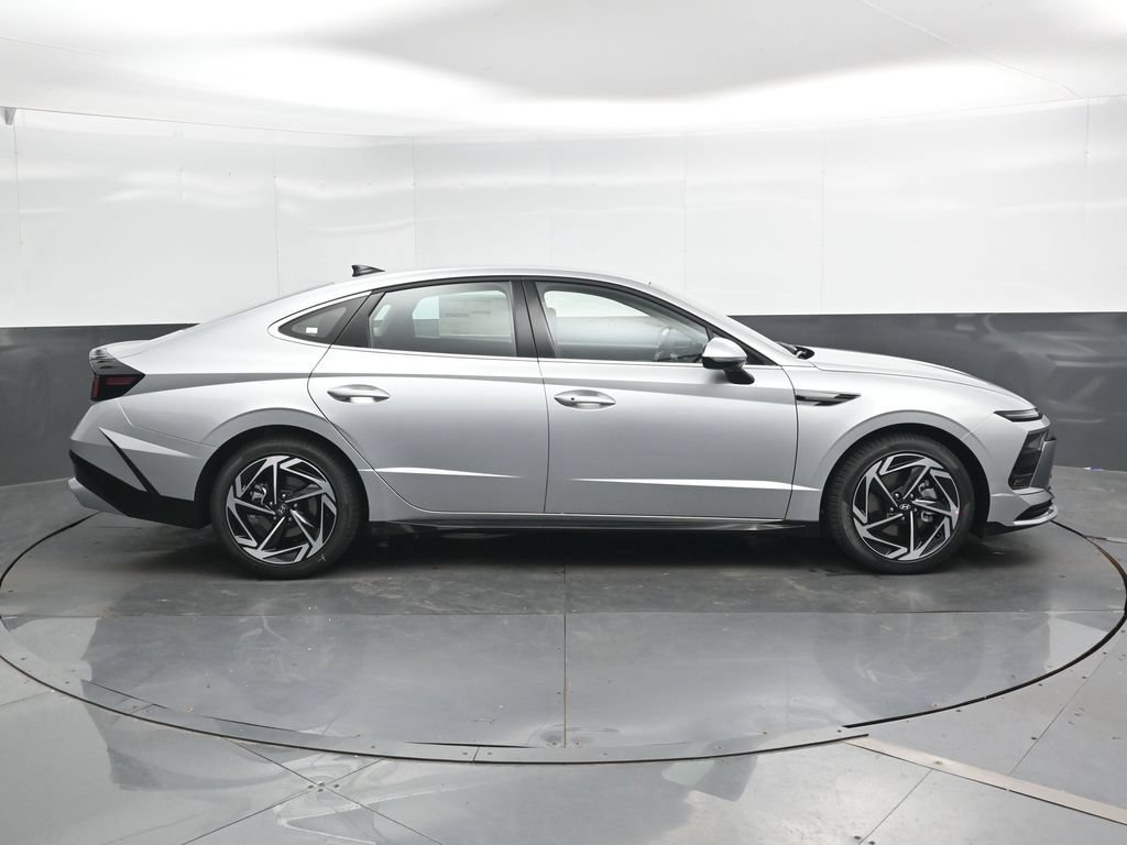 New 2026 Hyundai Sonata SEL AWD/4WD image 3