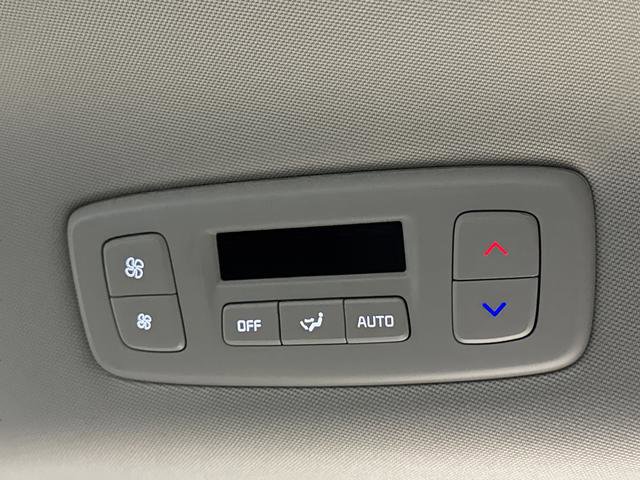 Used 2025 Kia Carnival SX image 35