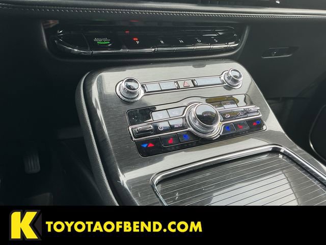 Used 2023 Lincoln Nautilus Reserve image 23