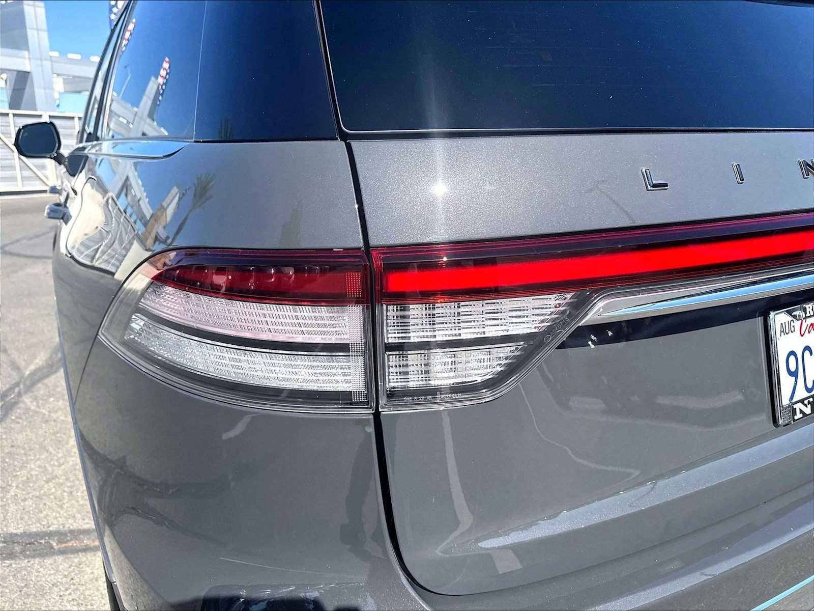 Used 2023 Lincoln Aviator Black Label AWD/4WD image 30
