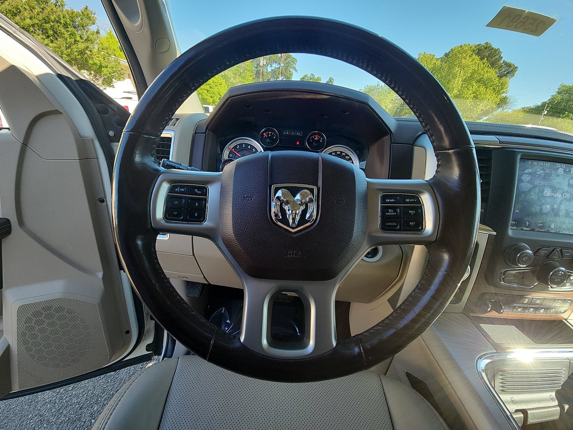 Certified 2018 RAM 1500 Laramie w/ Convenience Group AWD/4WD image 11