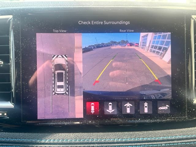 Used 2021 Chrysler Pacifica Touring-L w/ Premium & Safety Sphere Group FWD image 14