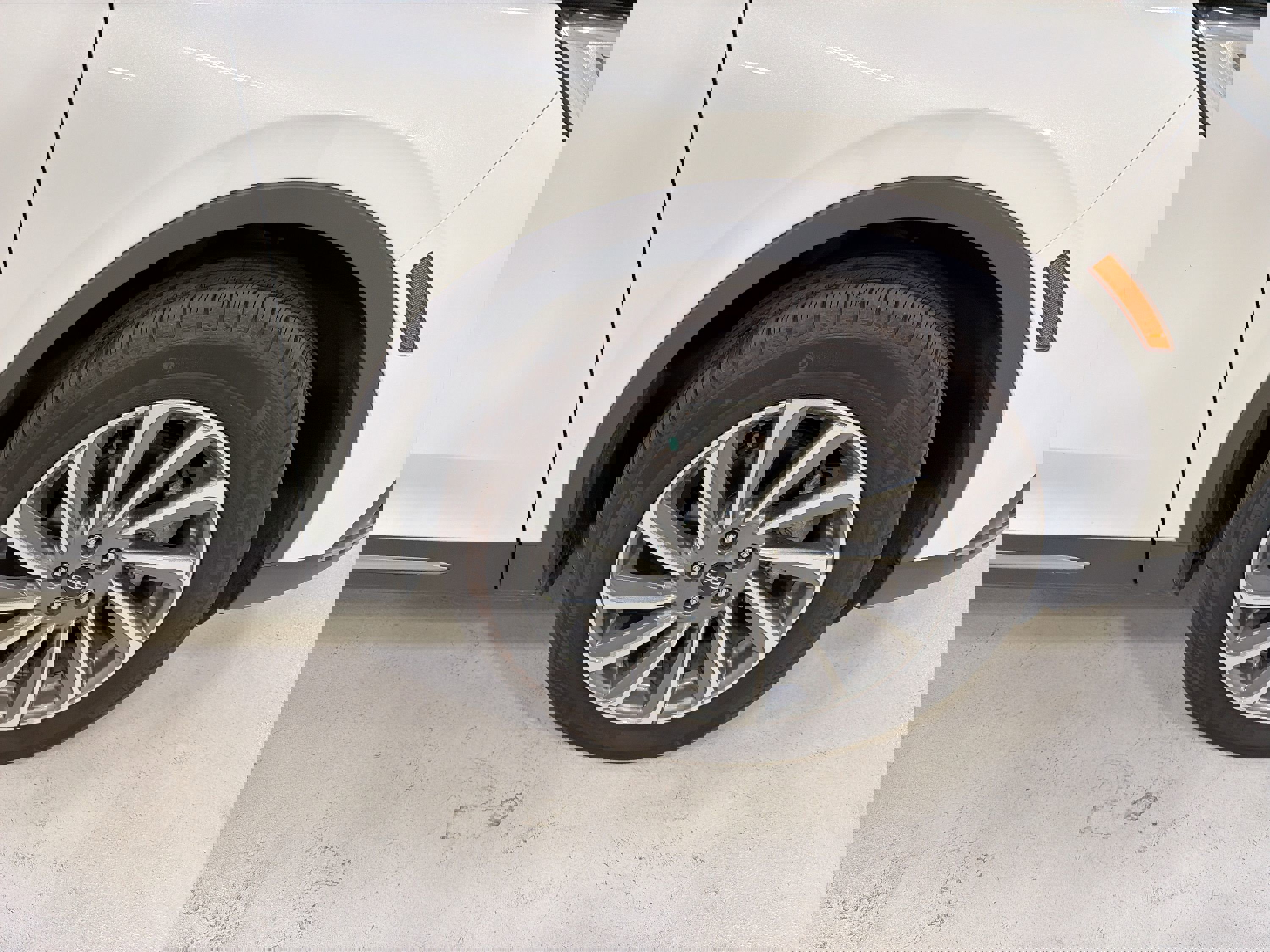 Used 2024 Lincoln Corsair Reserve image 29