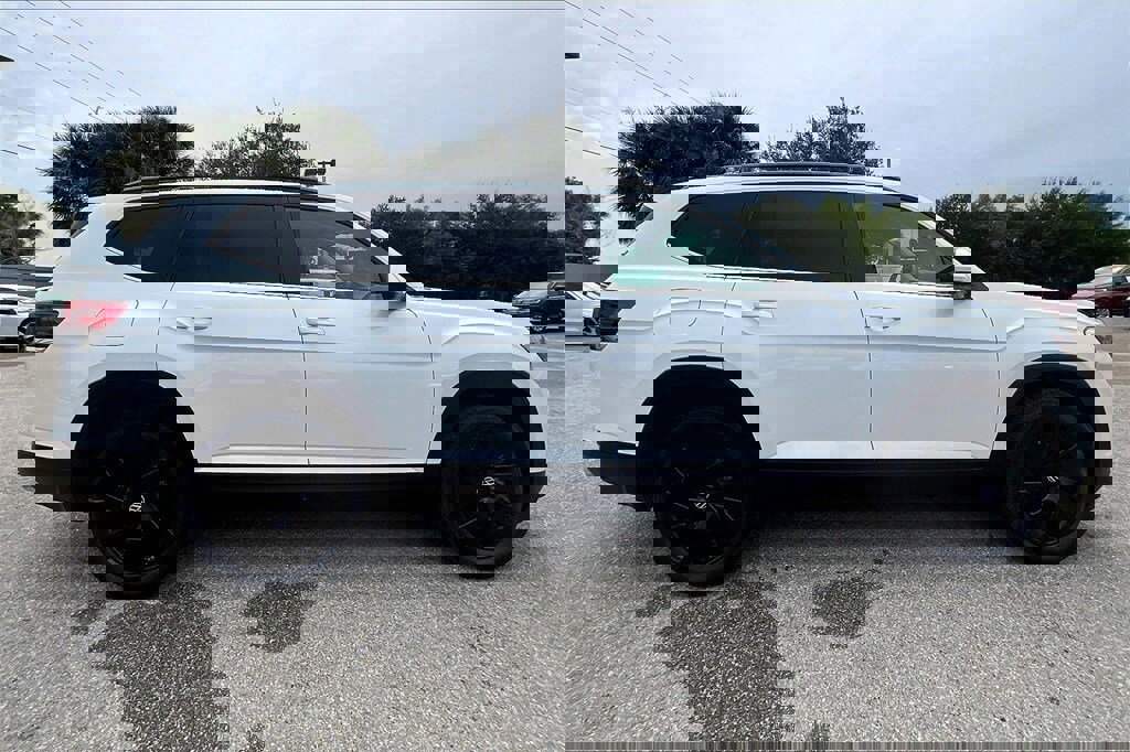 New 2026 Volkswagen Atlas SE image 4