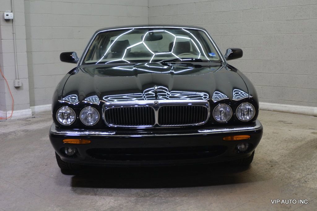 Used 2000 Jaguar XJ8 image 5