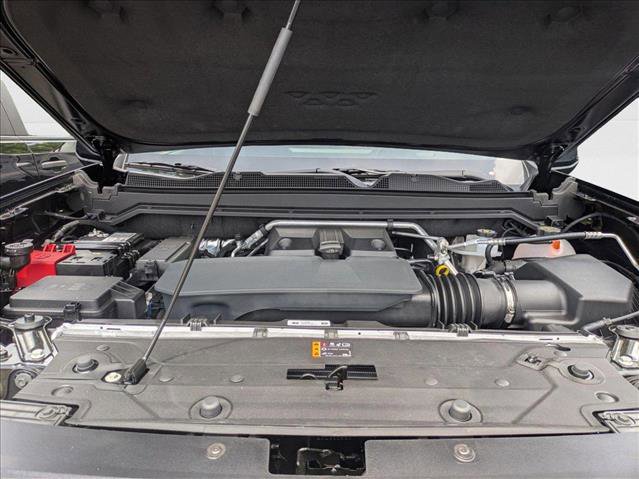 New 2025 GMC Canyon Elevation w/ Convenience Package image 18