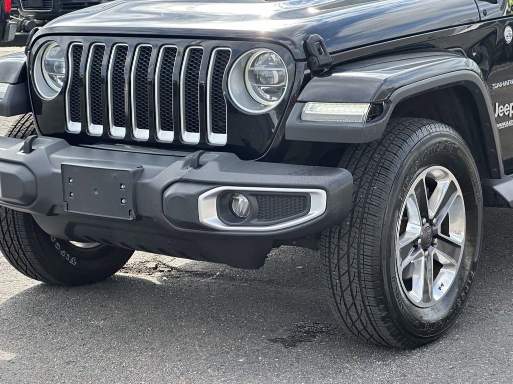 Used 2018 Jeep Wrangler Unlimited Sahara image 8