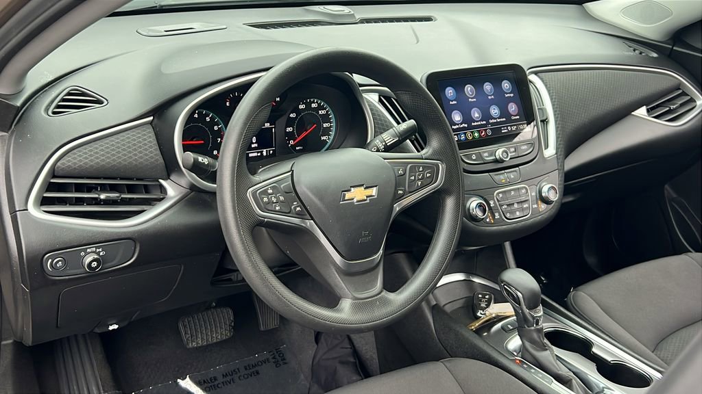 Used 2023 Chevrolet Malibu LT w/ Driver Confidence Package image 17
