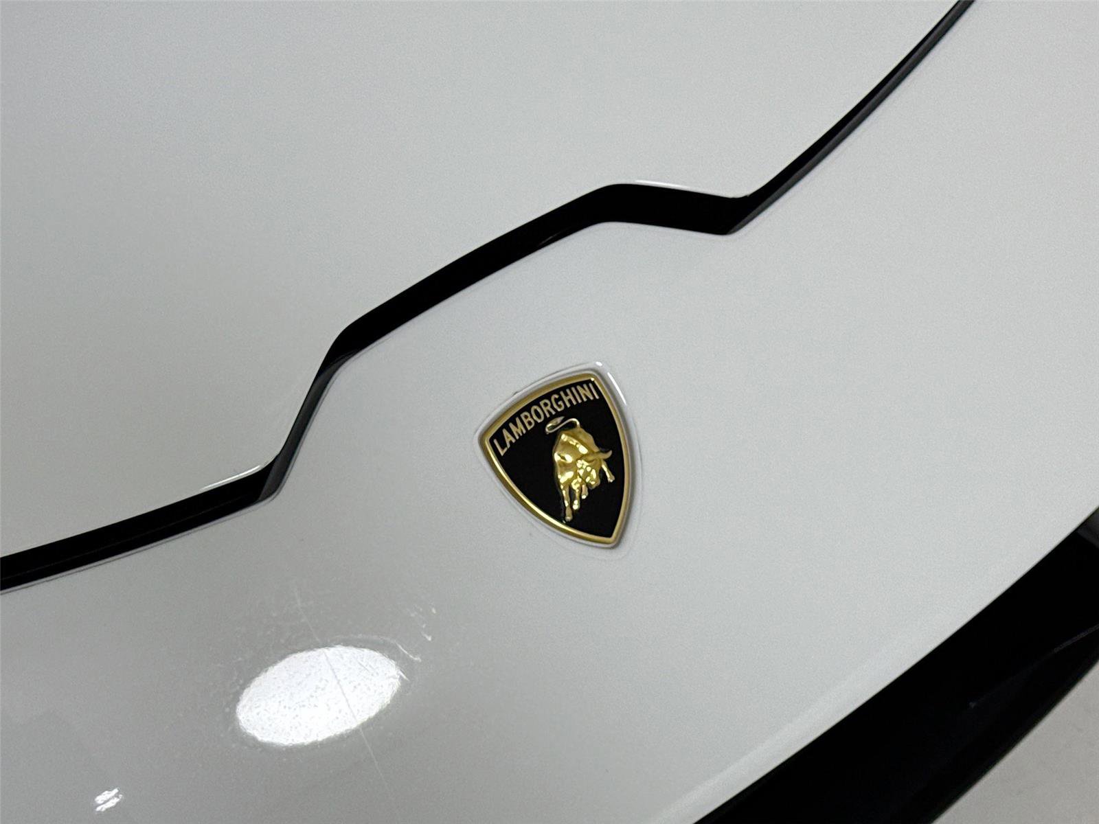 Used 2018 Lamborghini Huracan LP 580-2 image 34