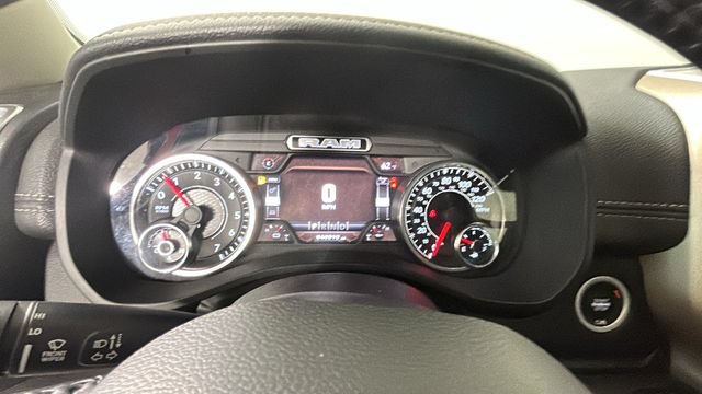 Used 2022 RAM 1500 Laramie AWD/4WD image 18