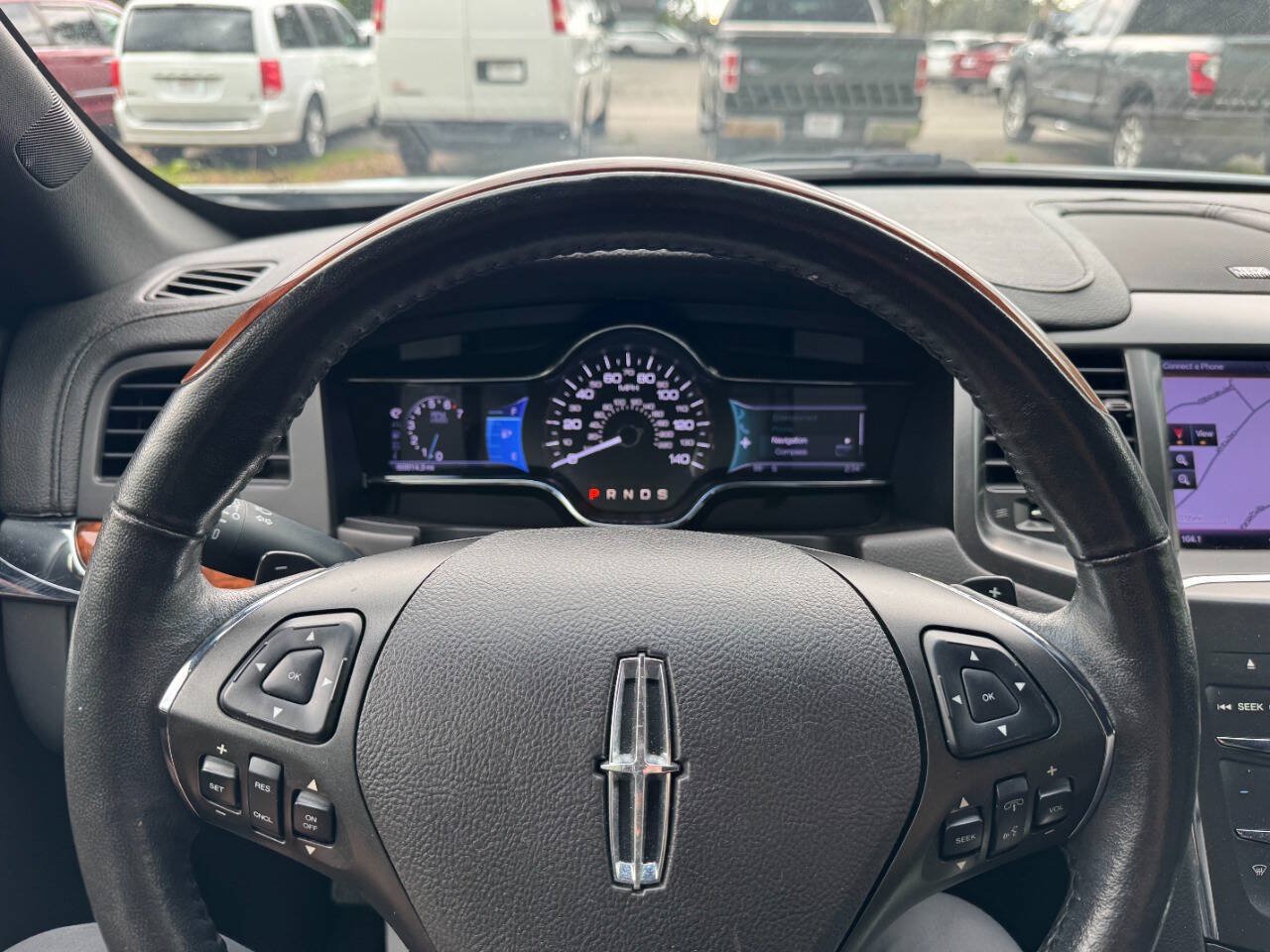 Used 2013 Lincoln MKS FWD image 23