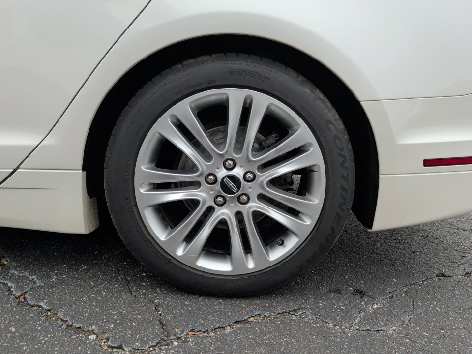 Used 2014 Lincoln MKZ Hybrid w/ Equipment Group 202A Reserve image 26