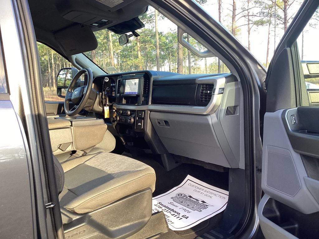 Used 2025 Ford F250 XLT w/ FX4 Off-Road Package AWD/4WD image 13