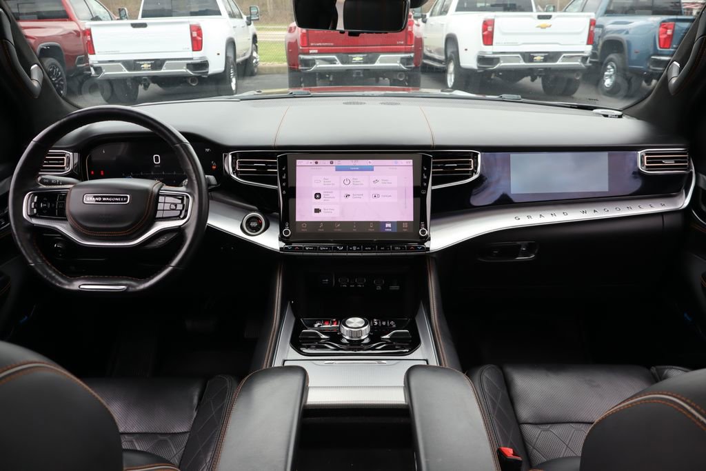 Used 2022 Jeep Grand Wagoneer Series III w/ Rear Seat Video Group 1 AWD/4WD image 29