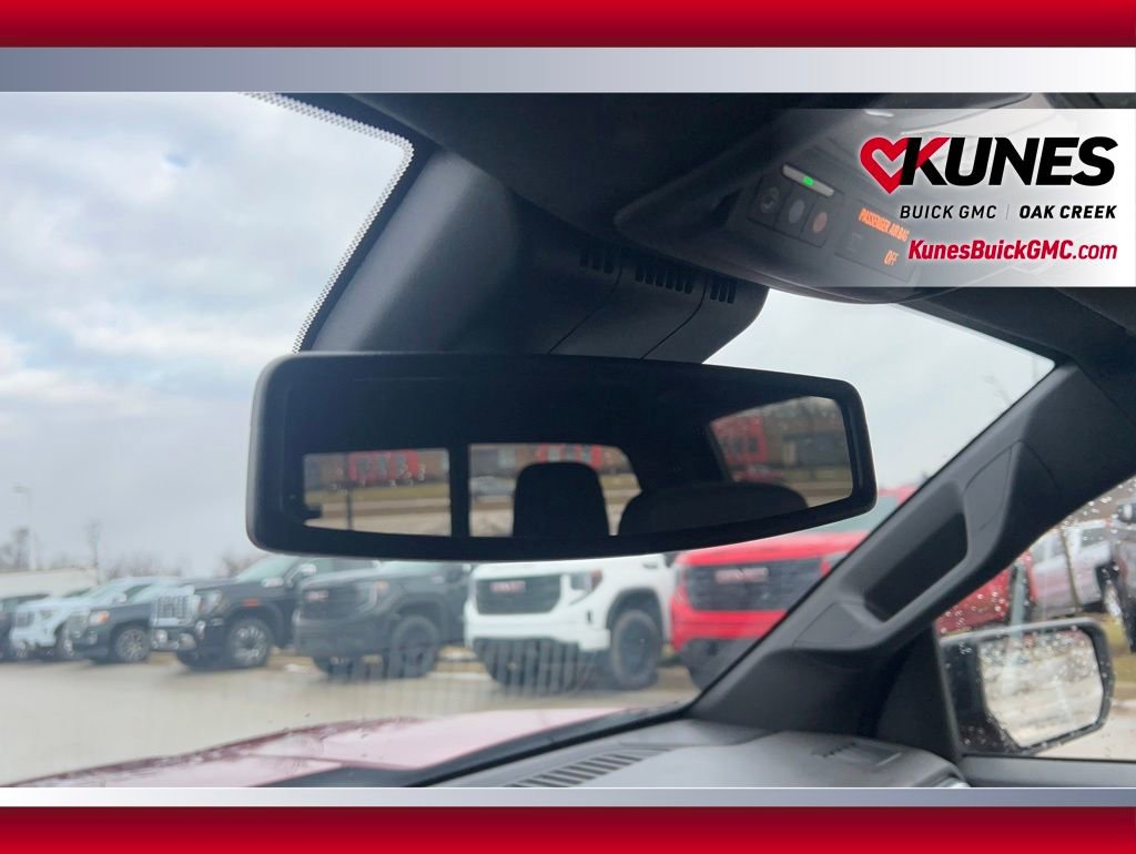 Used 2024 GMC Canyon Elevation w/ Convenience Package image 26