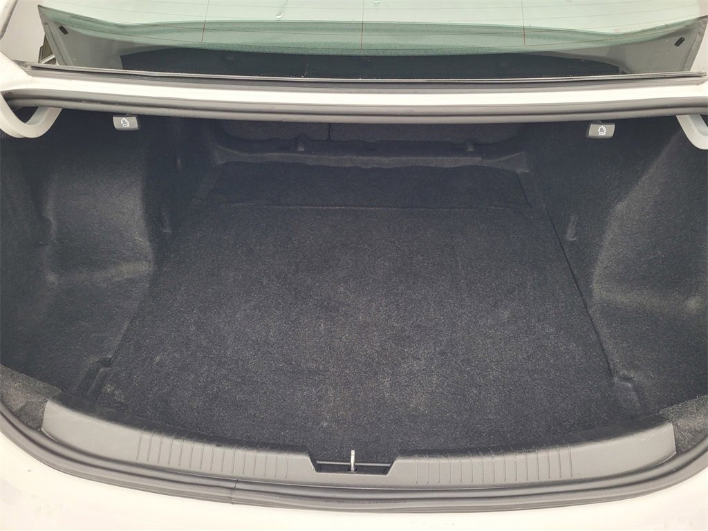 Used 2023 Chevrolet Malibu LT image 26