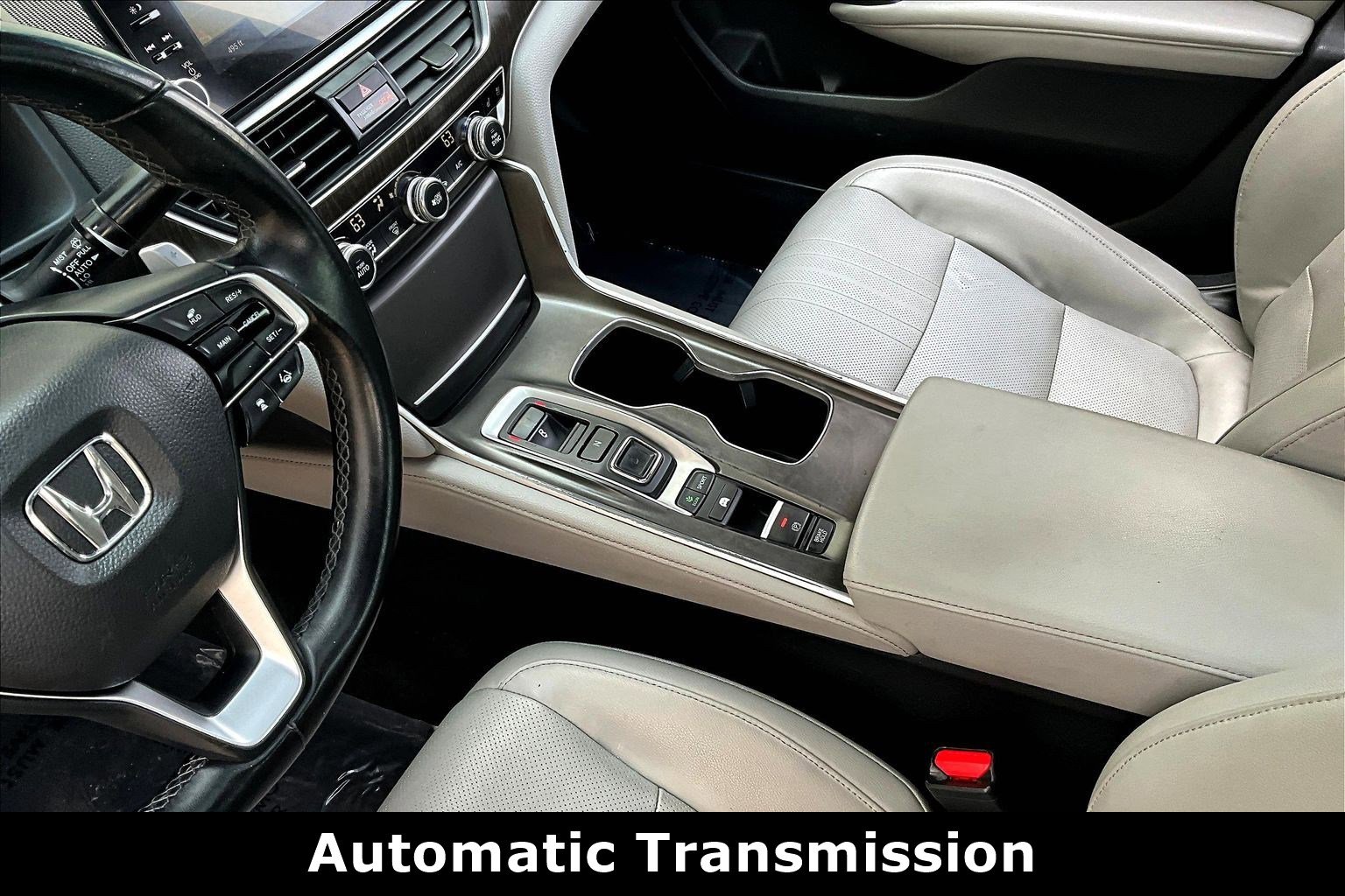 Used 2018 Honda Accord Touring image 17