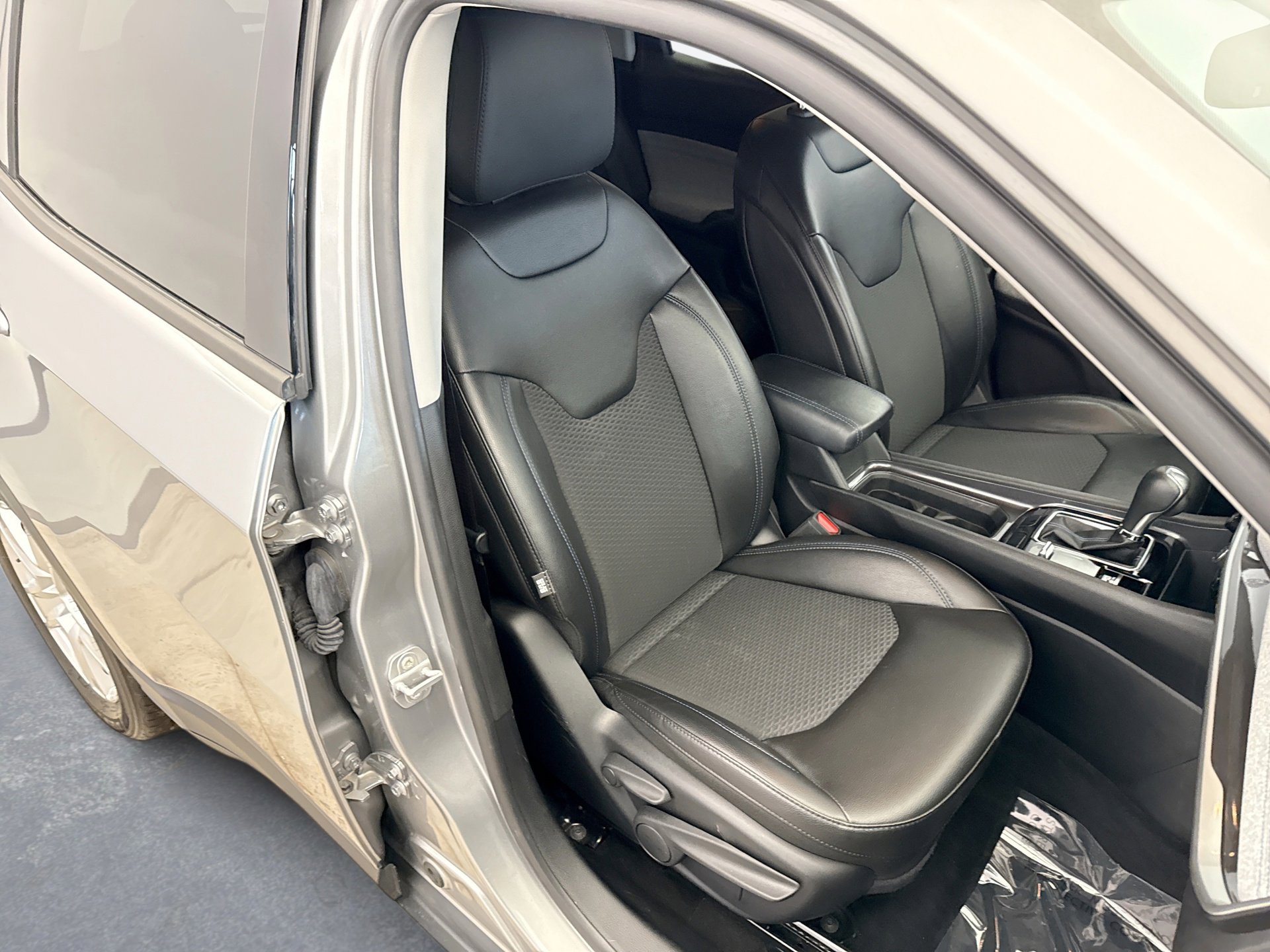 Used 2022 Jeep Compass Latitude w/ Convenience Group image 16