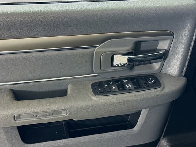 Used 2019 RAM 1500 Classic Warlock w/ Electronics Group image 17