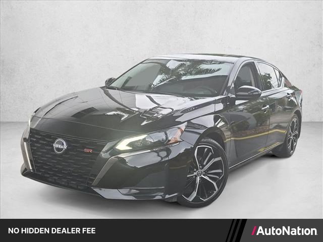 Certified 2023 Nissan Altima 2.5 SR w/ SR Premium Package FWD image 1