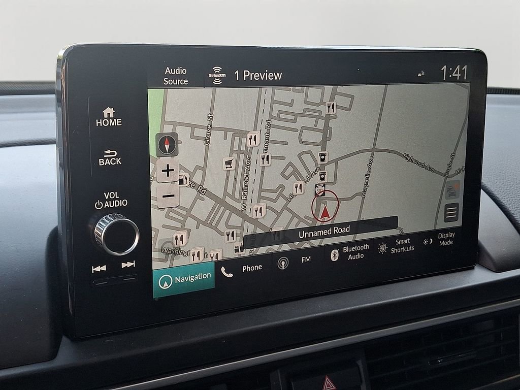 Used 2025 Honda Pilot Elite image 18