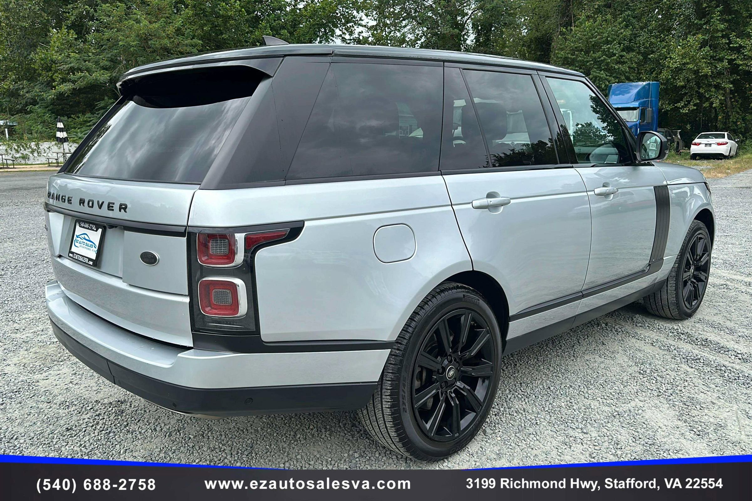 Used 2018 Land Rover Range Rover Supercharged image 13