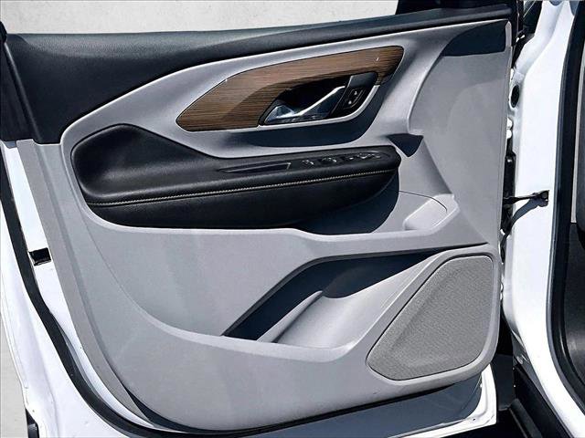 Used 2020 GMC Terrain SLE w/ Driver Convenience Package FWD image 17