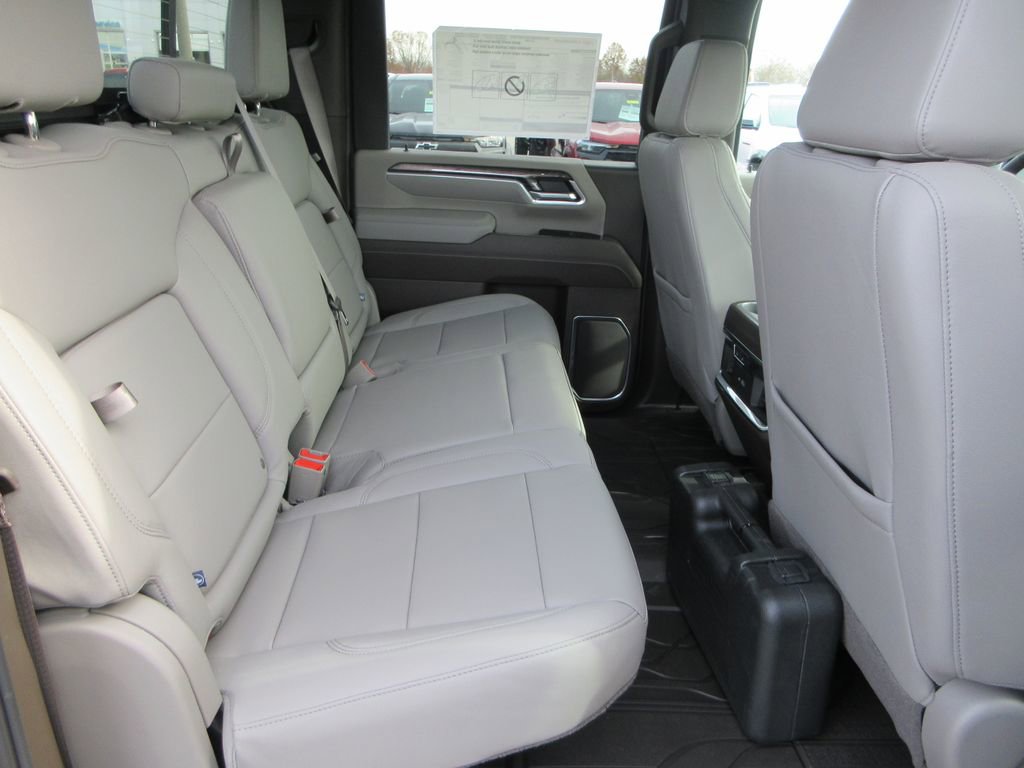 New 2026 Chevrolet Silverado 3500 LTZ w/ LTZ Premium Package image 20