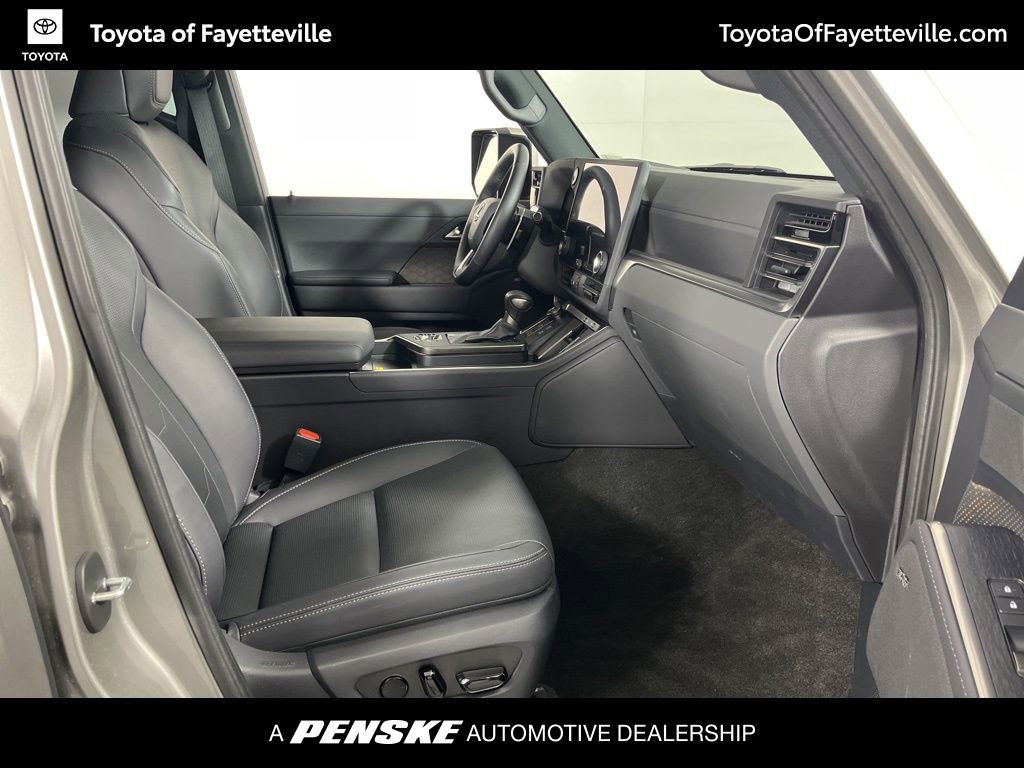 Used 2024 Lexus GX 550 550 Luxury+ w/ Cold Area Package image 7