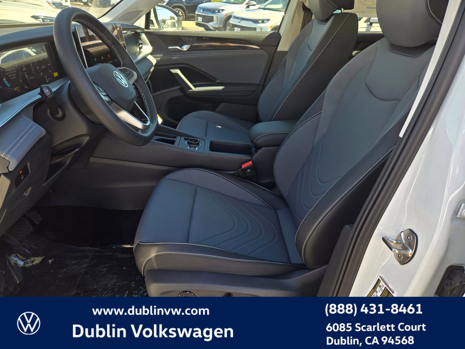 New 2026 Volkswagen Tiguan SE AWD/4WD image 14
