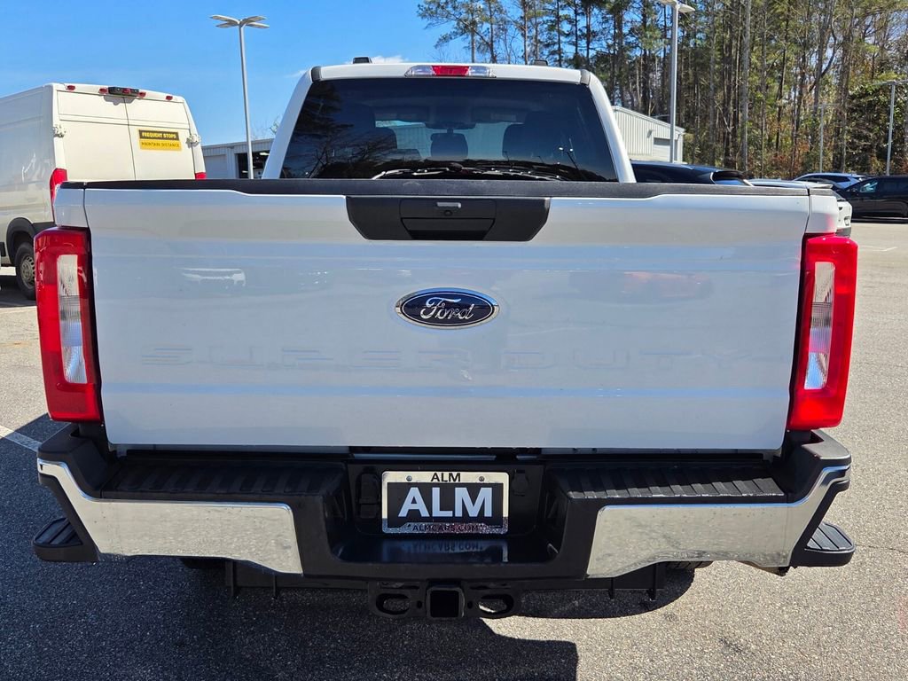 Used 2025 Ford F250 XLT image 10