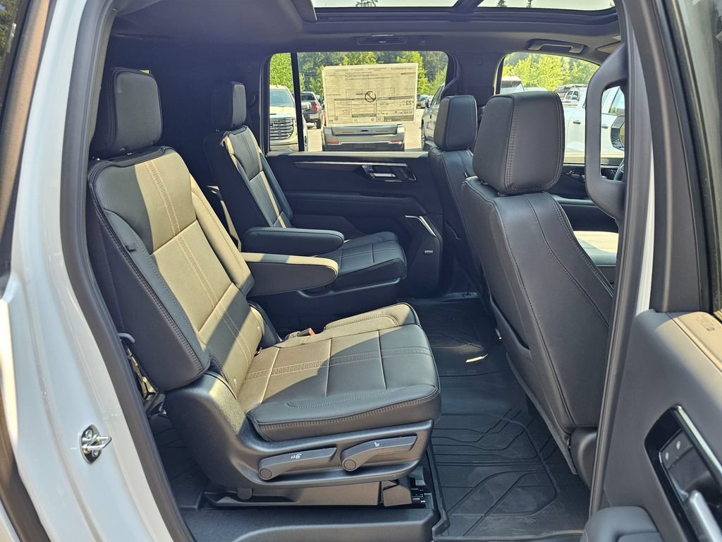 New 2026 Chevrolet Suburban High Country AWD/4WD image 12