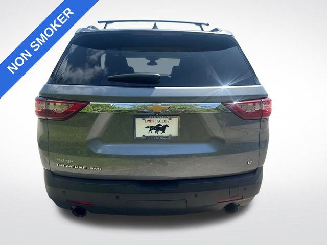 Used 2020 Chevrolet Traverse LT w/ LPO, 'HIT The Road' Package AWD/4WD image 4