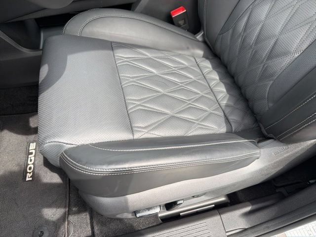 Used 2026 Nissan Rogue Platinum w/ Platinum Premium Package AWD/4WD image 23