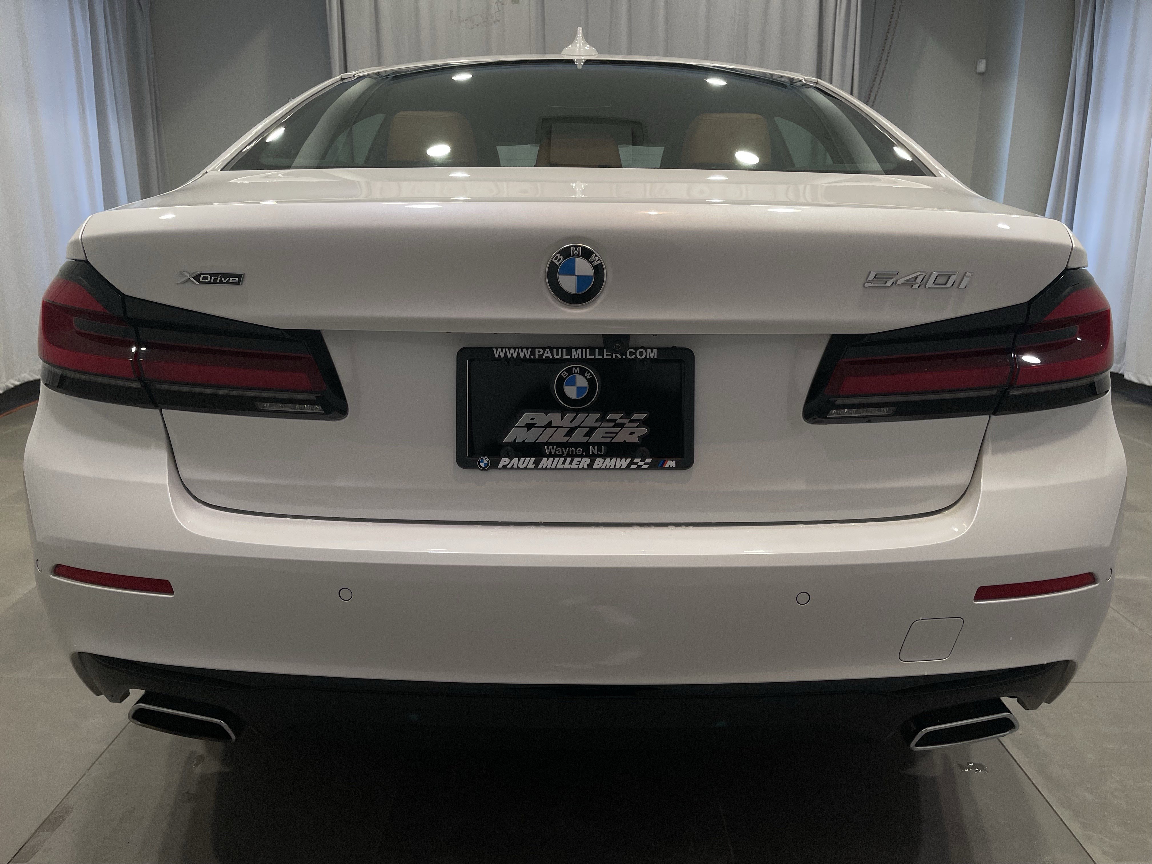 Certified 2023 BMW 540i xDrive w/ Premium Package image 5
