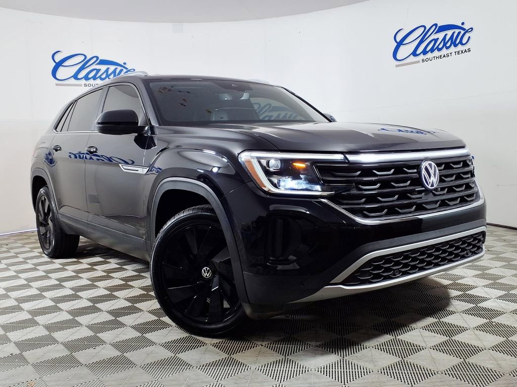 Used 2024 Volkswagen Atlas Cross Sport SE FWD image 1