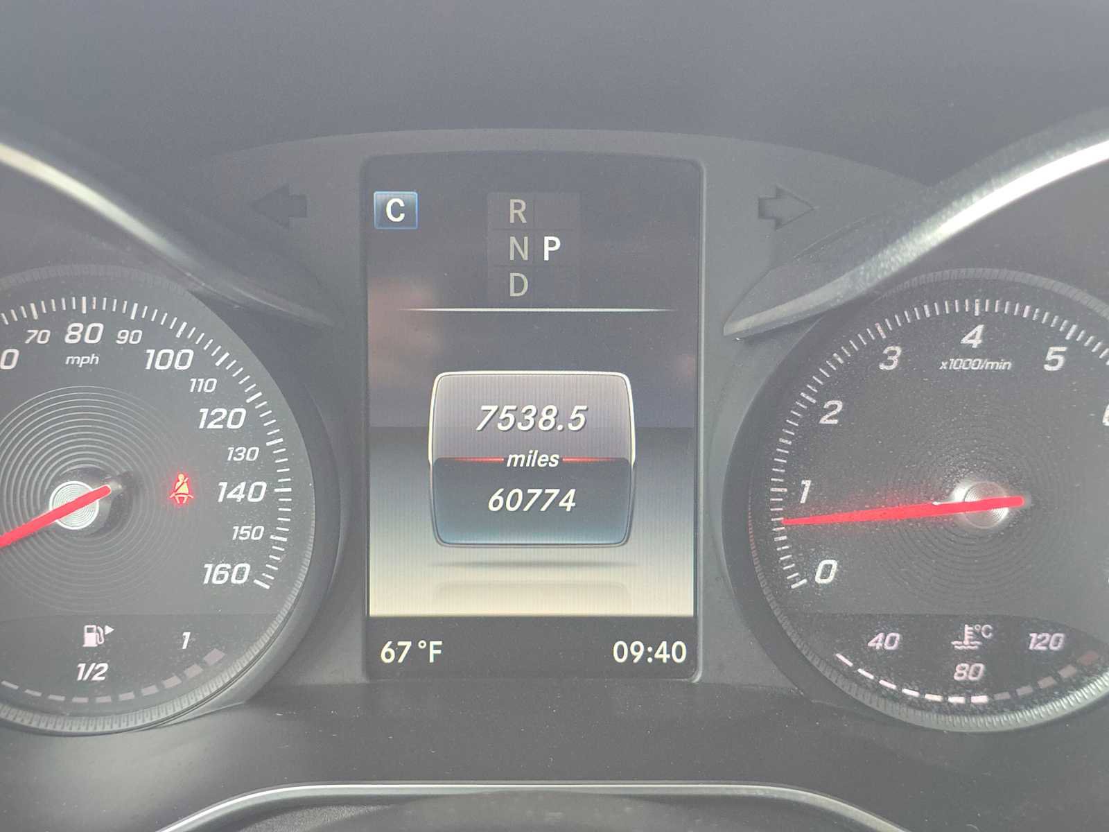 Used 2017 Mercedes-Benz GLC 300 4MATIC image 23