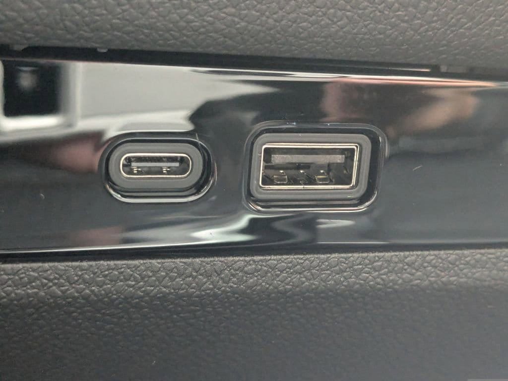 New 2026 Buick Enclave Sport Touring w/ Power Package FWD image 25