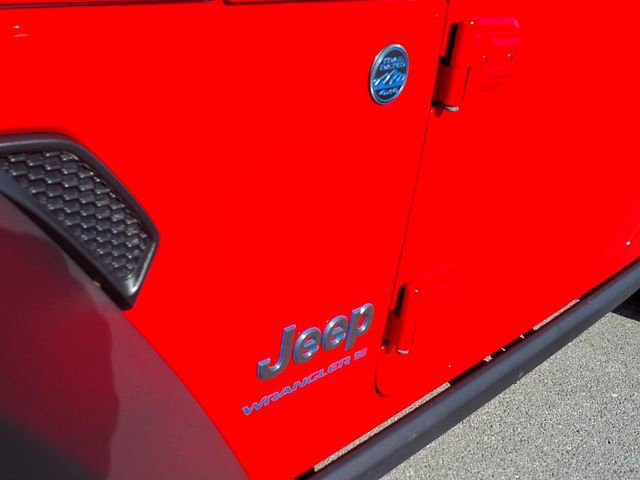 Used 2024 Jeep Wrangler Unlimited AWD/4WD image 6