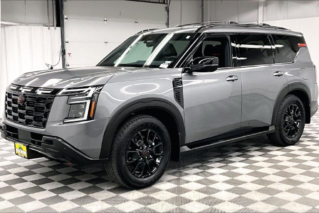 Used 2025 Nissan Armada PRO-4X AWD/4WD image 12